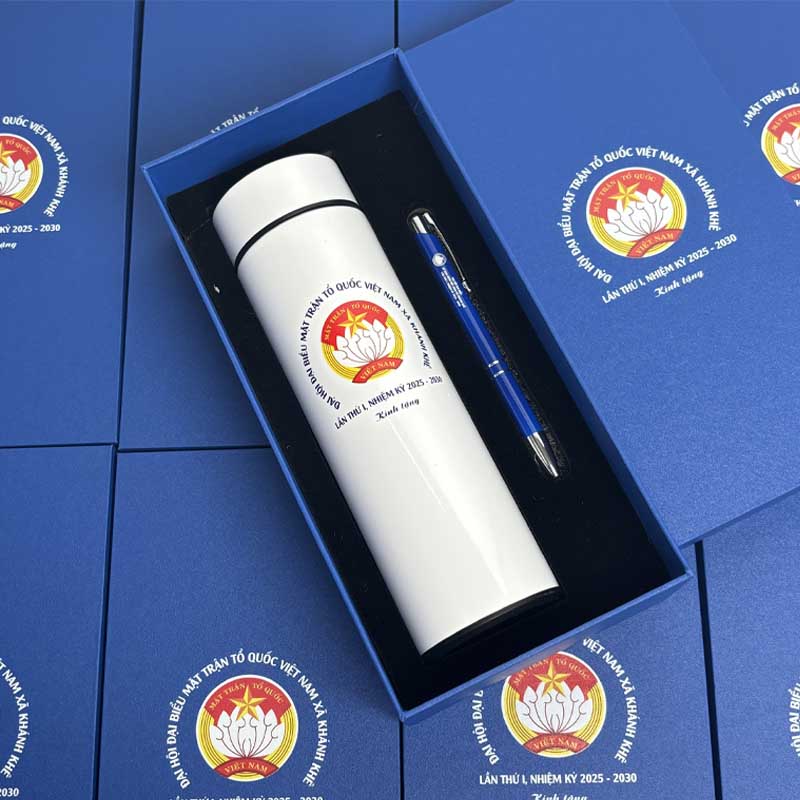Set bình giữ nhiệt và bút ký in khắc logo