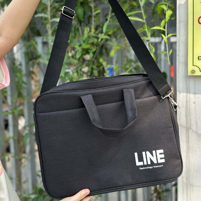 Túi Đựng Laptop In Logo Làm quà Tặng Khách Hàng | TDPPR01