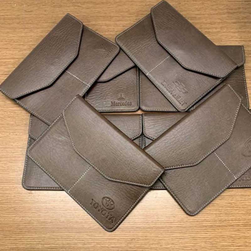 Ví Da Đựng Giấy Tờ Xe Ô Tô Dập Chìm Logo Sang Trọng | HNCPPR05
