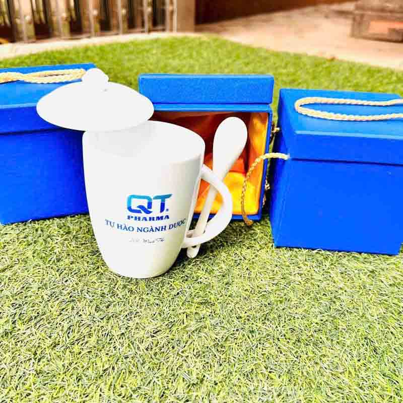Cốc Sứ Nắp Thìa In Logo Làm Quà Tặng Doanh Nghiệp | CSPPR09